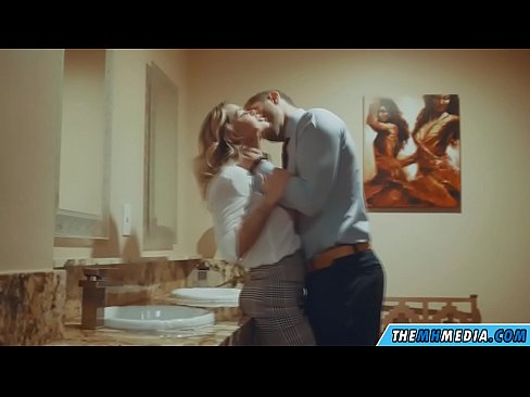❤️ когда грудастая блондинка соблазняет тебя в общественном туалете ️❌ Порно ролики на passionateembracespotlight.ru ️❤
